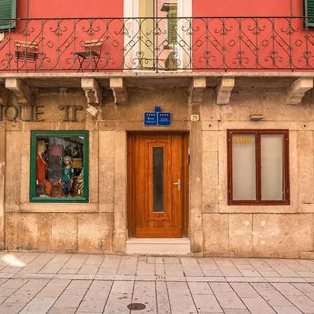 Carera Terrace Appartement *