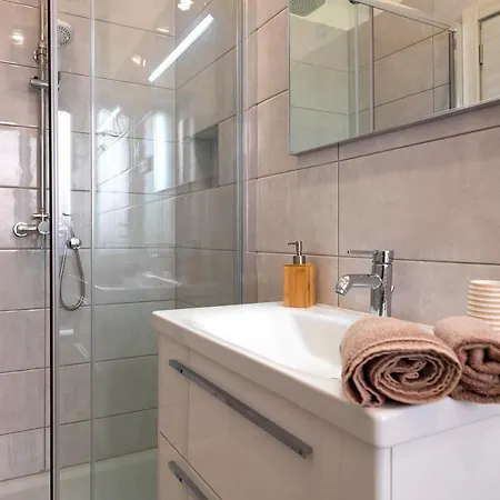 Апартаменты Carera Terrace *